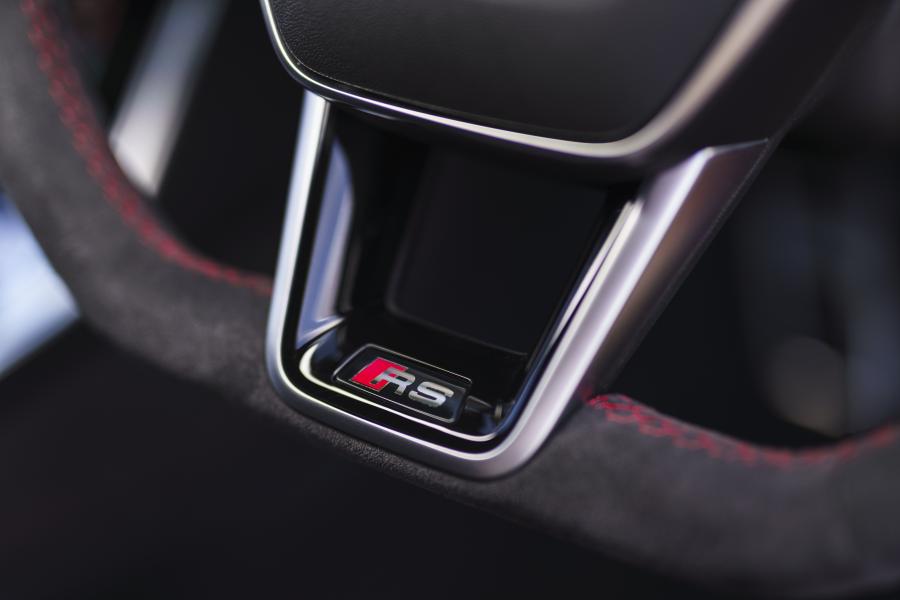 Детали интерьера Audi RS7 Sportback 2020 года  (UK) (фото 18 из 118)